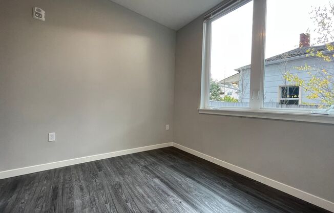 1 bed, 1 bath, 361 sqft, $1,425, Unit 107