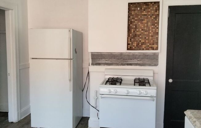 21-23 Glendale, Llc