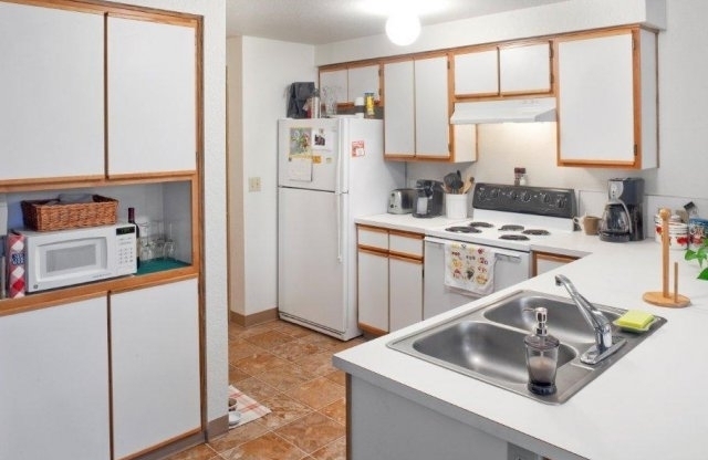 020-Creekside Apartments