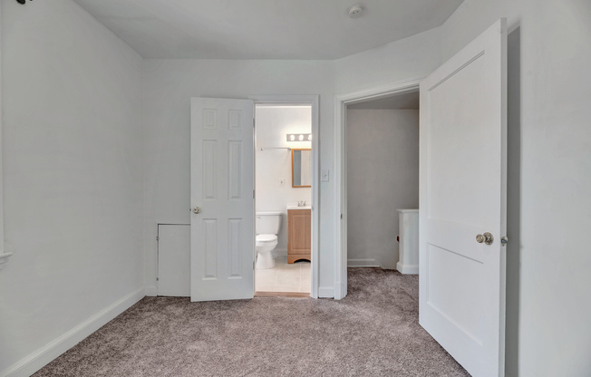 1516 HOWARD RD SE