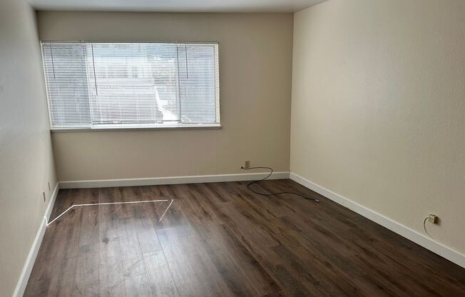 2 beds, 1 bath, 600 sqft, $2,600, Unit Unit #1