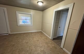 2 beds, 1 bath, $1,000