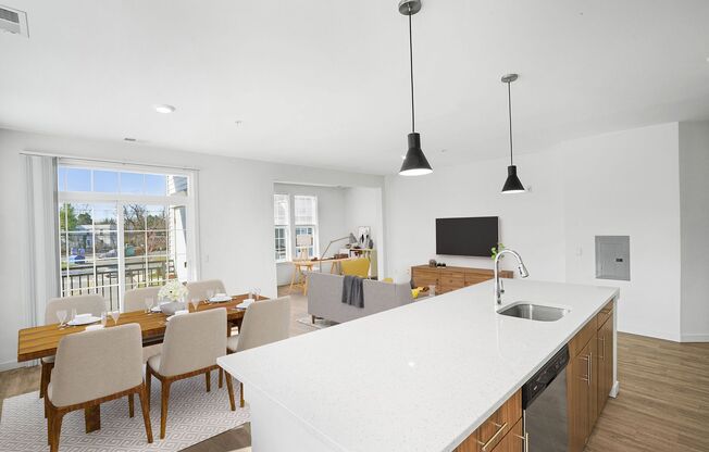 2 beds, 2 baths, 1,373 sqft, $3,375, Unit 322