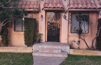 5686 OLIVE AVE