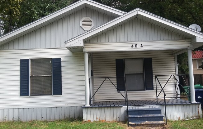 2 beds, 1 bath, $1,450