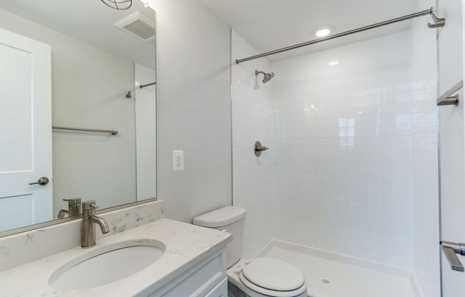 2 beds, 1.5 baths, 1,080 sqft, $1,899, Unit 203