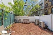 2 beds, 1 bath, 765 sqft, $2,650