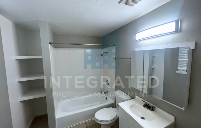 2 beds, 1 bath, 750 sqft, $1,900, Unit Unit #07