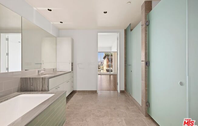 1 bed, 2 baths, 1,510 sqft, $6,995, Unit 12I