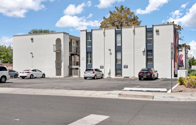 1 bed, 1 bath, 535 sqft, $800, Unit 27