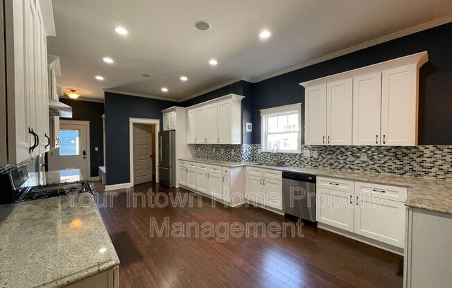 349 PATTERSON AVE SE