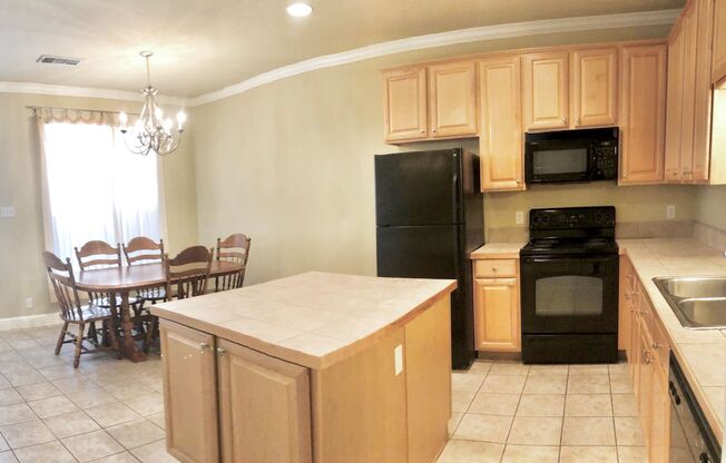 3 Bedroom Townhouse Available now  in a desirable Gated community near LSU, Lake Beau Pre Townhomes!