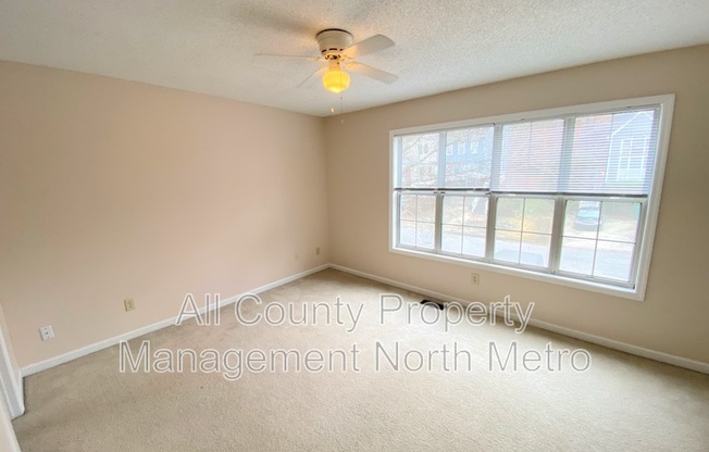 5196 LAUREL BRG CT SE