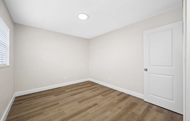 2 beds, 1 bath, 780 sqft, $2,395, Unit 07
