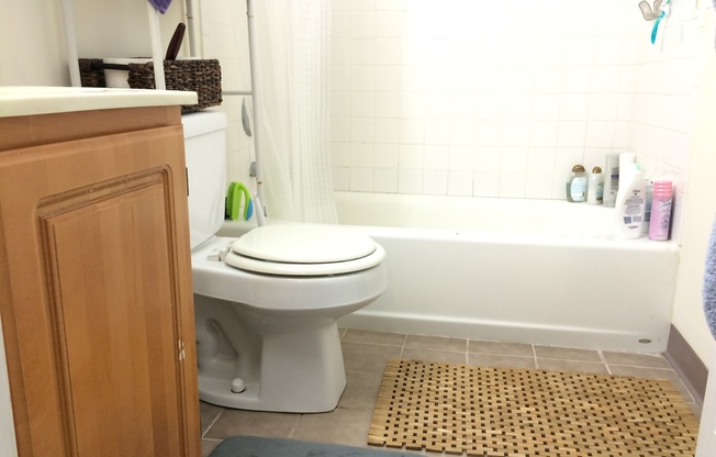 1 bed, 1 bath, 648 sqft, $2,500, Unit 03-B2