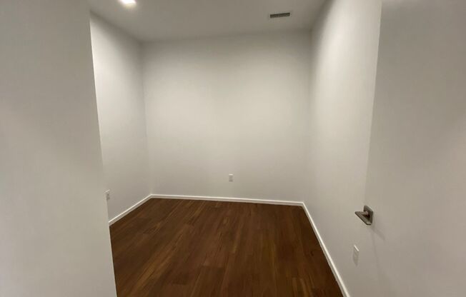1 bed, 1 bath, 506 sqft, $1,830, Unit 504