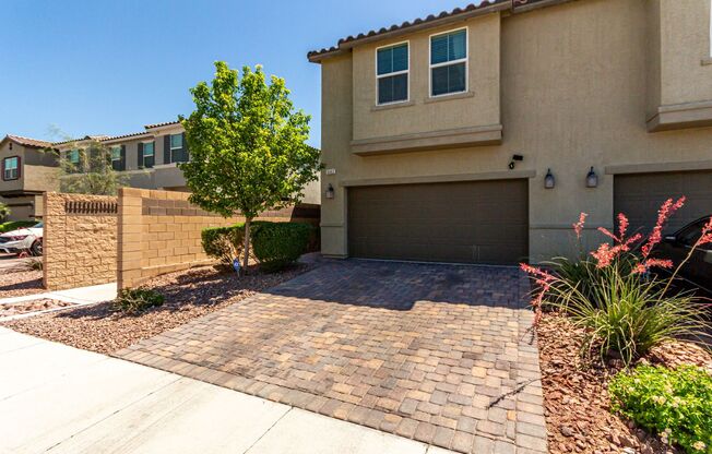 North Las Vegas upgraded townhome