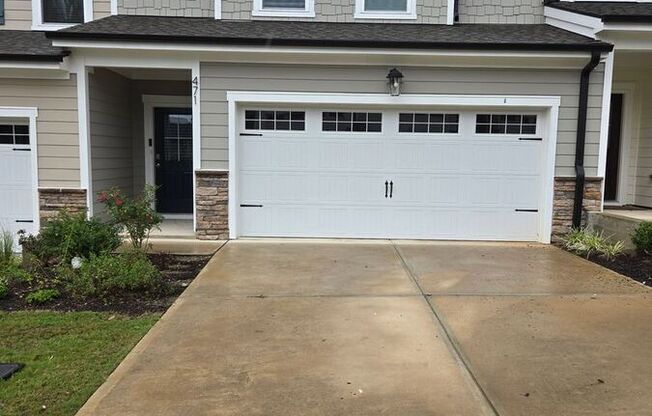 471 CLARK CRK LN