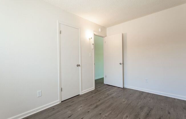 2 beds, 1 bath, 644 sqft, $1,850, Unit 4