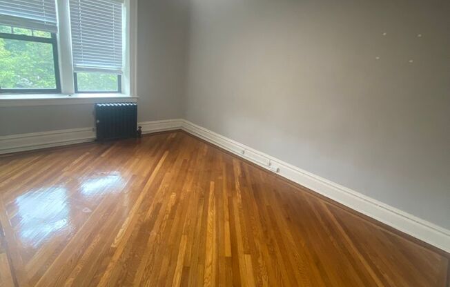 1 bed, 1 bath, 480 sqft, $1,925, Unit D12