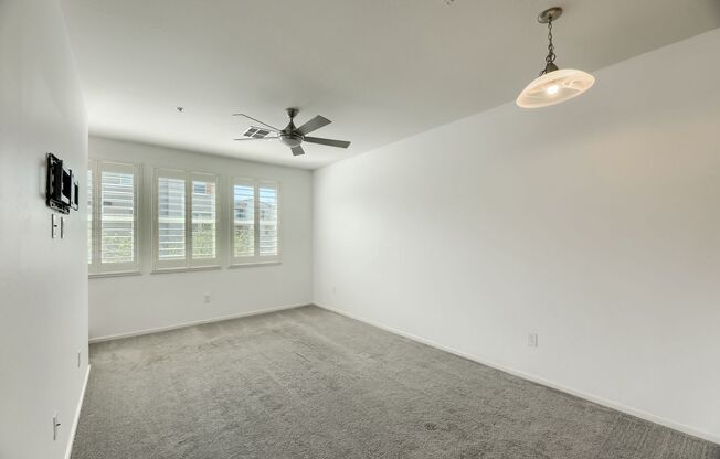 Three Bedroom Condo in Phoenix