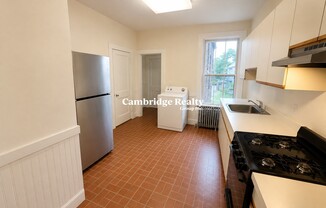 106 STRATHMORE RD