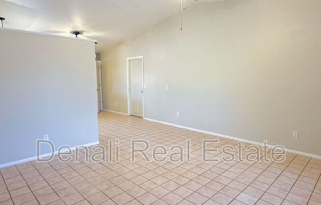 716 W NOPAL PL