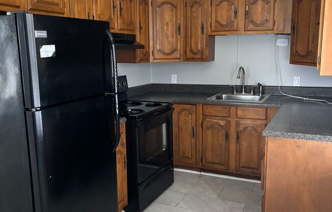 3 beds, 1 bath, $1,495