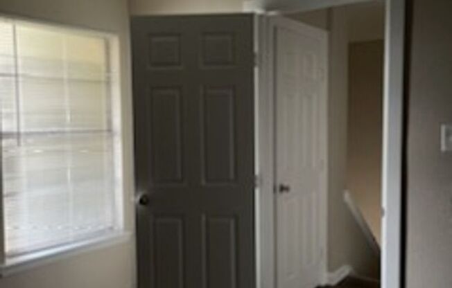 2 beds, 1.5 baths, 1,018 sqft, $1,500, Unit 1001