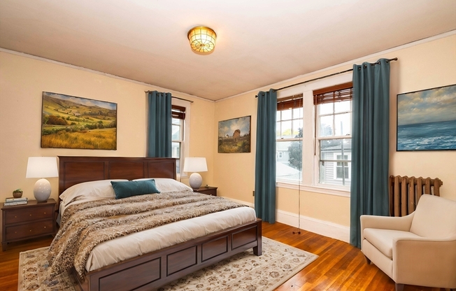 37 39 MARY ST