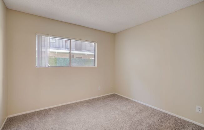 2 beds, 2 baths, 900 sqft, $2,098, Unit 102