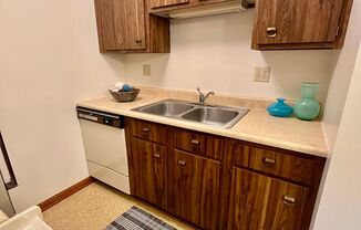 Lynn-Gail Apartments