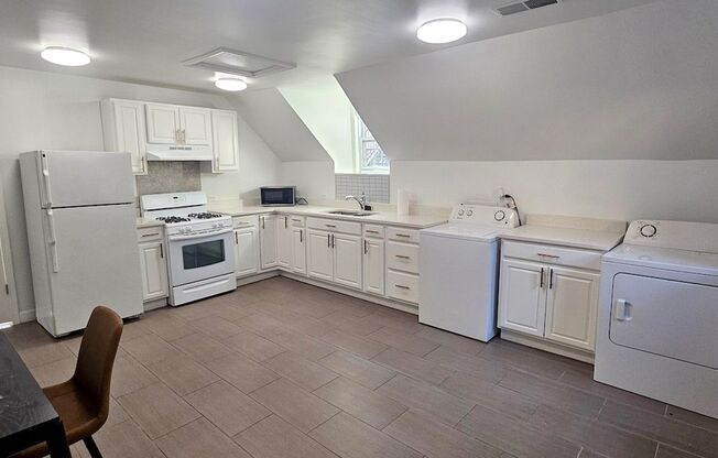 1341 N. Ashland