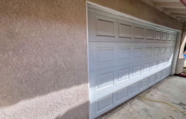2 bedroom Temecula home with a big backyard for LEASE!