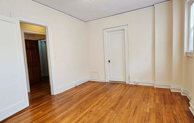 2 beds, 1 bath, 1,050 sqft, $1,850, Unit 806