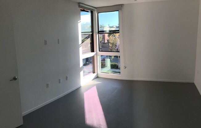 2 beds, 2 baths, 971 sqft, $3,095, Unit 234