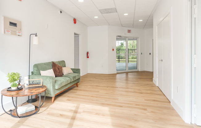Leasing Office 2 (Web Quality) - Vista Shores