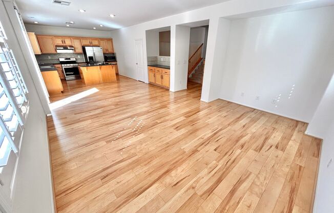 Spacious 3 Bedroom Home in Mountains Edge!