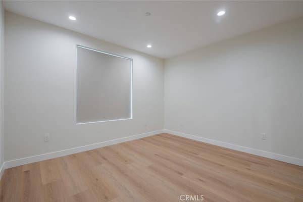 10218 FERNGLEN AVE