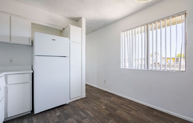 2 beds, 1 bath, 780 sqft, $1,149, Unit 11502