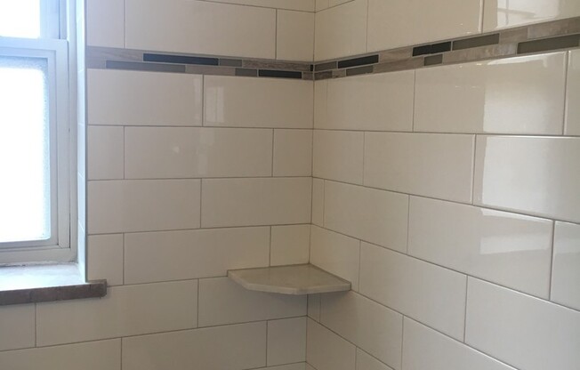 2 beds, 1 bath, $1,795, Unit 411C