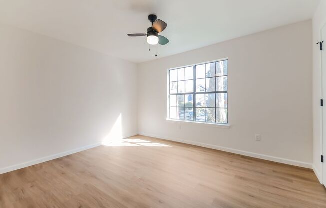 1 bed, 1 bath, $1,150, Unit #119