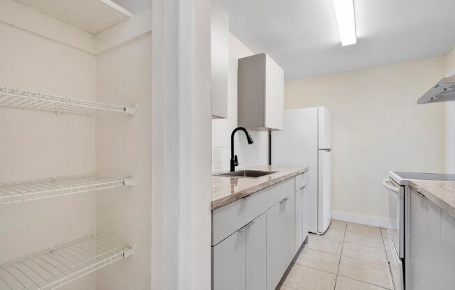 Hollywood - 1715 N 16th Avenue