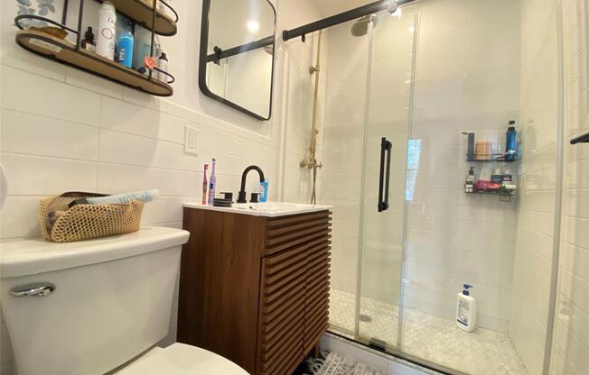 3 beds, 3 baths, 1,200 sqft, $5,500