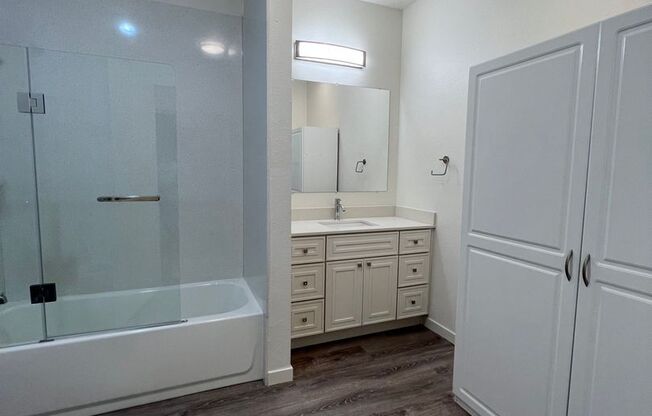 Studio, 1 bath, 400 sqft, $1,795, Unit 202