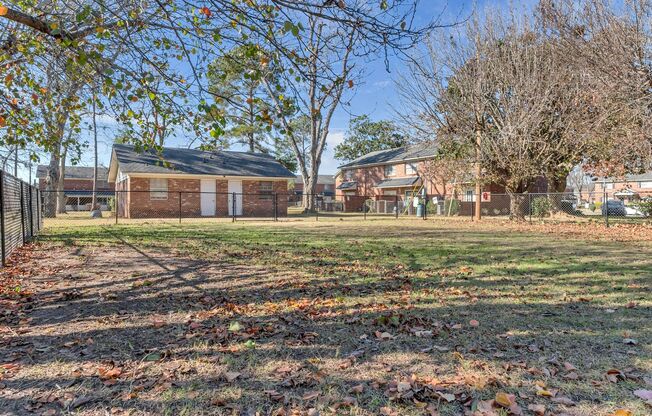 3 beds, 2.5 baths, 1,370 sqft, $1,015, Unit B-3