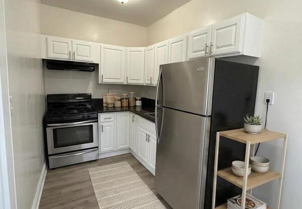 738 S NEW HAMPSHIRE 207