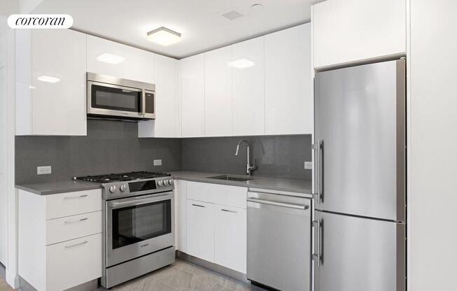 109 E 115 ST