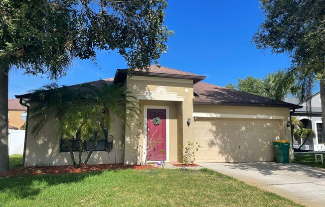 Eagle Lake Single Family Home Available!!
