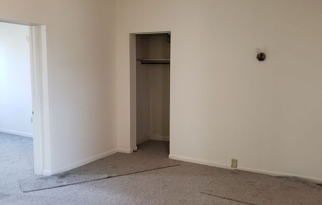 1 bed, 1 bath, $800, Unit Apt. 1